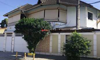 Imagem: OPORTUNIDADE DE AMPLA CASA COM 3 QUARTOS