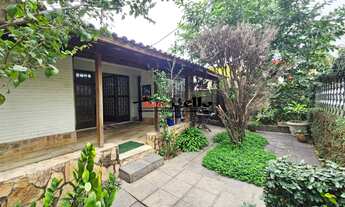 Imagem 3: Casa à venda em localização privilegiada: 3 quartos, 1 suíte, 370m² de área - Imperdível!