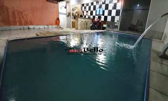 Imagem 2: Imperdível: Casa à venda em Irajá, Rio de Janeiro-RJ, com 3 quartos, 3 suítes, 2 salas, 5