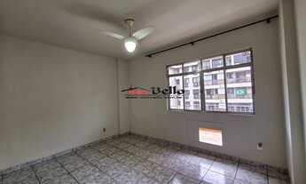 Imagem 2: Amplo Apartamento para Locação na Freguesia, Rio de Janeiro-RJ: 3 Quartos, 1 Suíte, 1 Sala