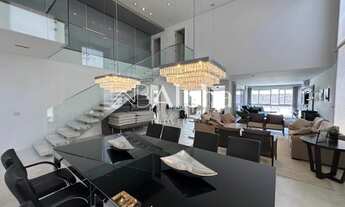 Imagem 2: Casa de alto padrão mobiliada a venda no Residencial Alphaville 1 em Barueri - SP