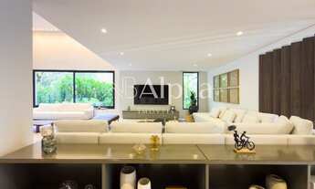 Imagem 4: Casa mobiliada a venda no Residencial 18 do Forte em Santana de Parnaíba - SP