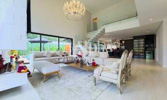 Imagem 4: Casa mobiliada a venda no Condomínio Tamboré 11 em Santana de Parnaíba - SP