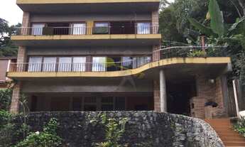 Imagem: Casa de luxo em condomínio Champs Elysees