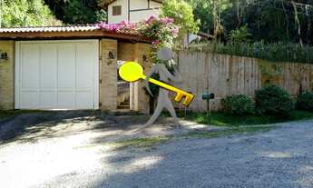Imagem: Casa em Condomínio à Venda em Mairiporã-SP