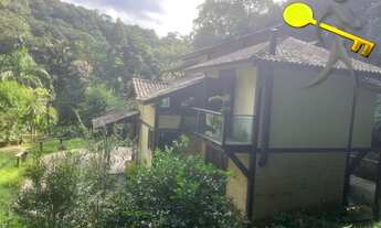 Imagem 2: Casa em Condomínio à Venda em Mairiporã-SP: 3 Quartos, 1 Suíte, 3 Salas, 5 Banheiros, 6 Va