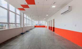 Imagem: 219M² de Área Construída