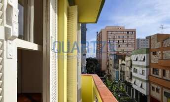 Imagem 3: APARTAMENTO CENTRO HISTÓRICO DE FRENTE COM SACADA REFORMADO PRONTO PARA MORAR