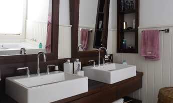 Imagem 7: Imóvel de Luxo na Serra da Cantareira: Casa com 4 Suítes, 4 Salas, 7 Banheiros e 500m² de