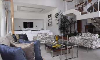 Imagem 2: Imóvel de Luxo na Serra da Cantareira: Casa com 4 Suítes, 4 Salas, 7 Banheiros e 500m² de