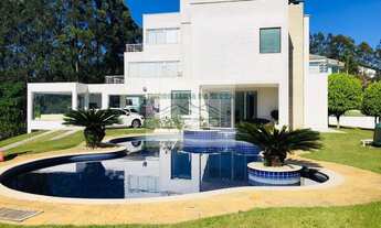 Imagem: Casa de Luxo em condomínio na Serra da