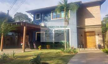 Imagem: Casa em condomínio fechado na Serra da