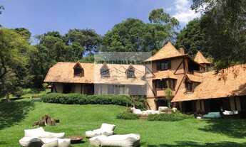 Imagem 2: Luxuosa residência à venda na Serra da Cantareira, Mairiporã-SP: 3 quartos, 1 suíte, 3 sal