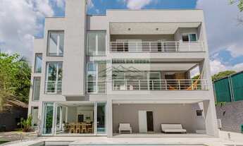 Imagem: Casa de alto padrão à venda em condomínio