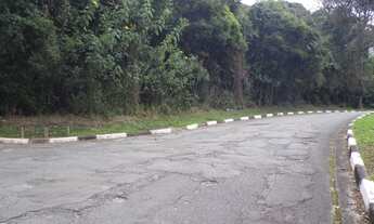 Imagem: Terreno em condomínio na Serra da Cantareira