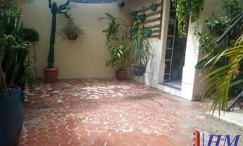 Imagem 2: Casa de vila duplex modernizada