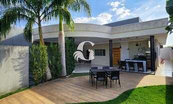 Imagem: CONDOMÍNIO RESIDENCIAL CALIFÓRNIA EM ESTIVA