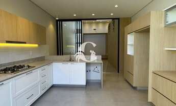 Imagem: Casa de alto padrão no Condomínio Santa