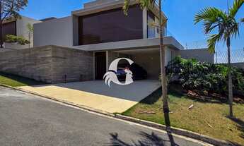 Imagem: Casa em Condomínio de Luxo com 3 Suítes