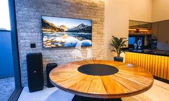 Imagem 4: Casa em Condomínio à Venda em Holambra-SP: 2 Quartos, 2 Suítes, 3 Salas e 4 Vagas de Garag