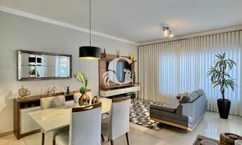 Imagem 5: Casa de alto padrão em condomínio fechado com 2 quartos, 1 suíte, 2 salas e 4 vagas de gar