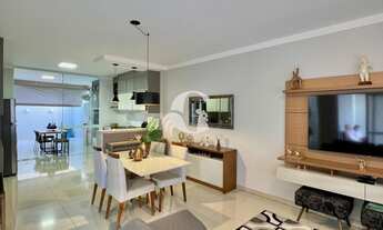 Imagem 7: Casa de alto padrão em condomínio fechado com 2 quartos, 1 suíte, 2 salas e 4 vagas de gar