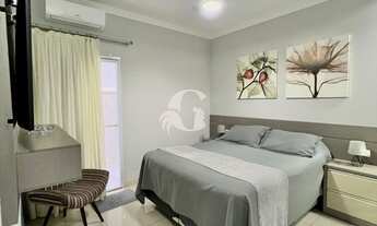 Imagem 6: Casa de alto padrão em condomínio fechado com 2 quartos, 1 suíte, 2 salas e 4 vagas de gar