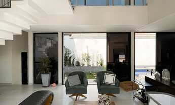 Imagem 4: MARAVILHOSO SOBRADO À VENDA NO CONDOMÍNIO RESIDENCIAL VILLAGE DA SERRA EM MOGI GUAÇU-SP