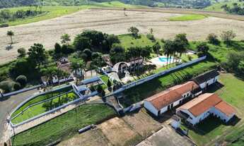 Imagem: Venda de Fazenda de 5 quartos, 2 suítes