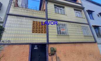 Imagem 2: Ótima casa duplex toda gradeada, 325m2 de área construída, com 02 terraços, 02 salas, 04 q