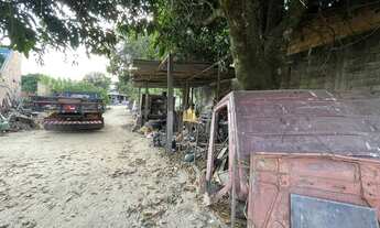 Imagem 4: Casa à Venda no Centro de Esmeraldas, MG - 5 Quartos, 979m² de Área Total, R$ 1.200.000