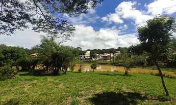 Imagem: Lote Amplo à Venda no Condomínio Solar