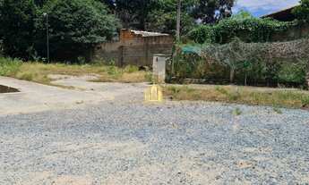 Imagem 2: Casa à venda em Esmeraldas-MG, bairro Fernão Dias: 2 quartos, 1 sala, 1 banheiro, 20 vagas