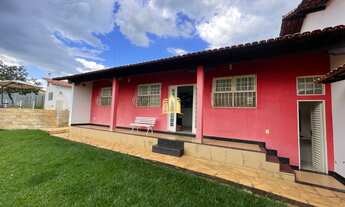 Imagem 4: Casa à Venda no Fernão Dias: 3 Quartos, Área Gourmet e Piscina com Hidro!