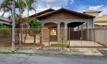 Imagem: Casa à Venda em Esmeraldas 4 Quartos