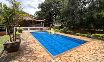 Imagem: Sítio à Venda no Cidade Jardim 4 Quartos