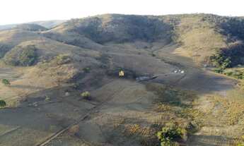 Imagem 7: Fazenda Comercial de Alto Potencial no Centro de Paraopeba-MG: 1 Quarto, 1 Sala, 1 Banheir