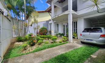 Imagem 2: Casa de Luxo no Centro de Esmeraldas-MG: 5 Quartos, 1 Suíte, 3 Salas, 3 Banheiros, 4 Vagas