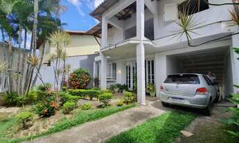 Imagem: Casa de Luxo no Centro de Esmeraldas-MG