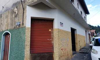 Imagem 2: Loja comercial para locação no Centro de Esmeraldas-MG: 1 sala, 1 banheiro, 80m² de área