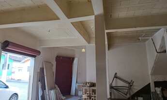 Imagem 6: Loja comercial para locação no Centro de Esmeraldas-MG: 1 sala, 1 banheiro, 80m² de área