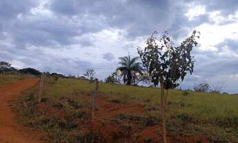 Imagem: Terreno Comercial à Venda em Esmeraldas-MG