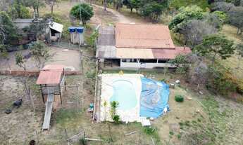 Imagem 7: Magnífico Sítio à Venda em Esmeraldas-MG, Bairro Vargem: 5 Quartos, 1 Sala, 2 Banheiros, 4