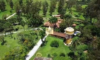 Imagem 2: Fazenda de Luxo à Venda em Esmeraldas-MG: 9 Quartos, 3 Suítes, 6 Salas, Estrutura Completa