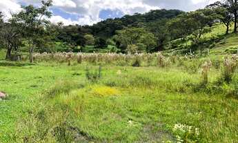 Imagem 3: Terreno Comercial à Venda em Esmeraldas-MG - Oportunidade! 12 Quartos, 4 Suítes, 4 Salas