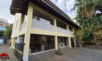 Imagem 2: Perdizes, casa ampla com 380m² ac, 4 suítes, 8 vagas, rua tranquila