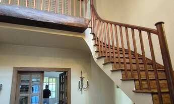 Imagem 5: Perdizes, casa ampla com 380m² ac, 4 suítes, 8 vagas, rua tranquila