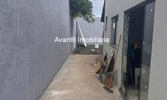 Imagem 2: Casa à venda no Bairro Shopping Park com 2 quartos sendo 1 suíte