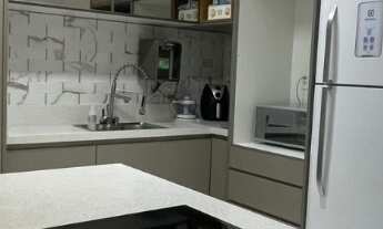 Imagem 4: Triplex com 3 quartos sendo 1 suíte, espaço externo para área gourmet, bem decorado, com e