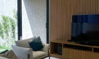 Imagem 3: Triplex com 3 quartos sendo 1 suíte, espaço externo para área gourmet, bem decorado, com e